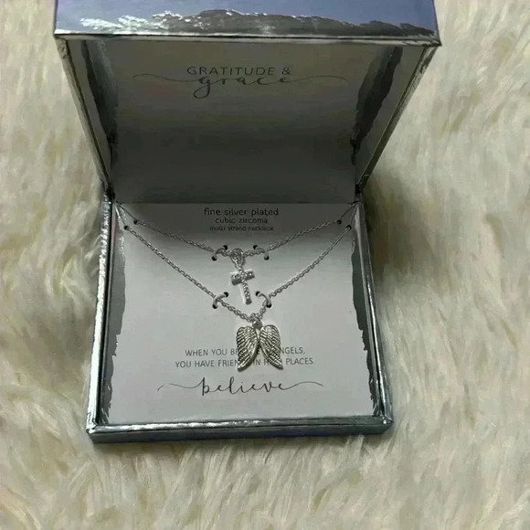 Multi Strand Necklace - Picture 1 of 3